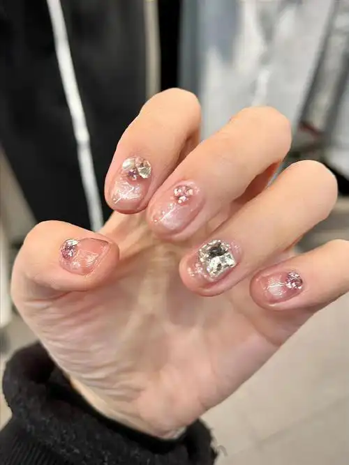 夏天与水灵灵美甲的浪漫相遇7806