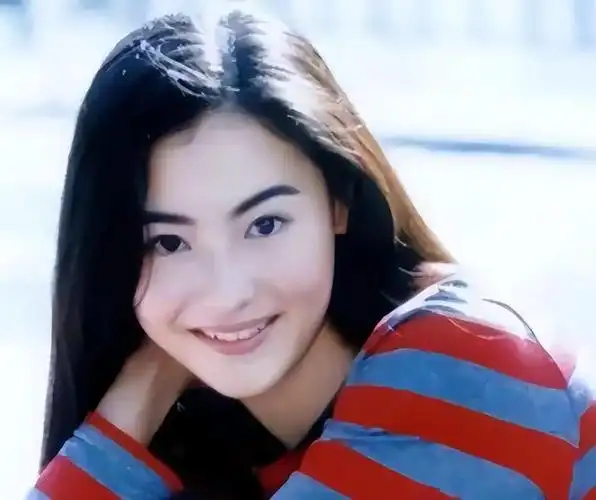 陈冠希张柏芝私密照风波揭秘:电脑程序员曝出千余张私密照