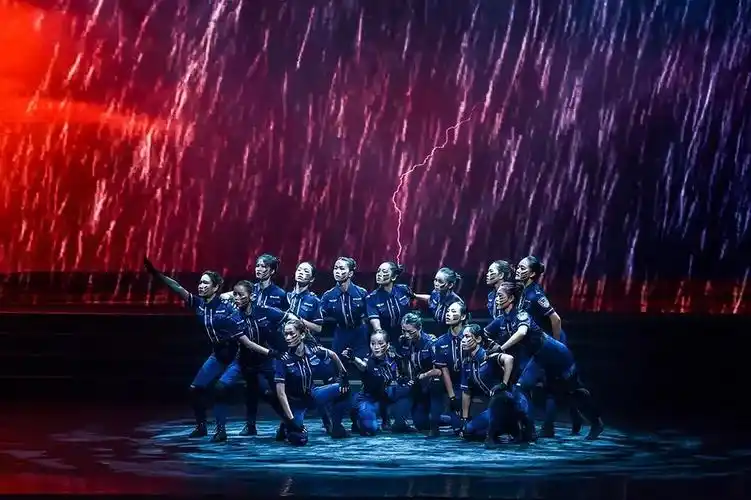 舞蹈《风雨玫瑰》 珠海市公安局