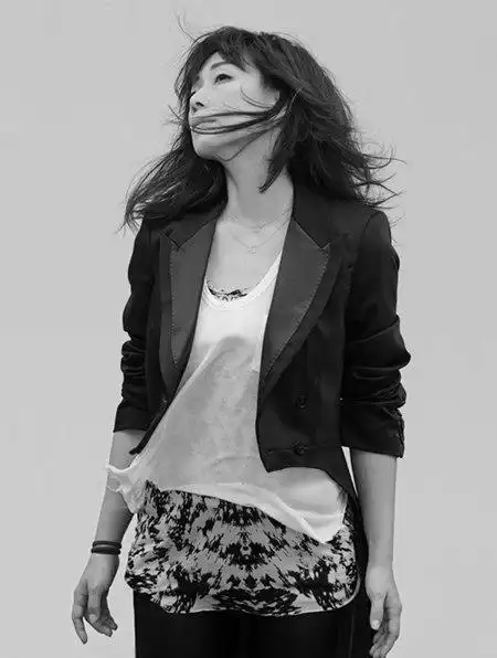 女声版五月天引热议林忆莲翻唱盛夏光年