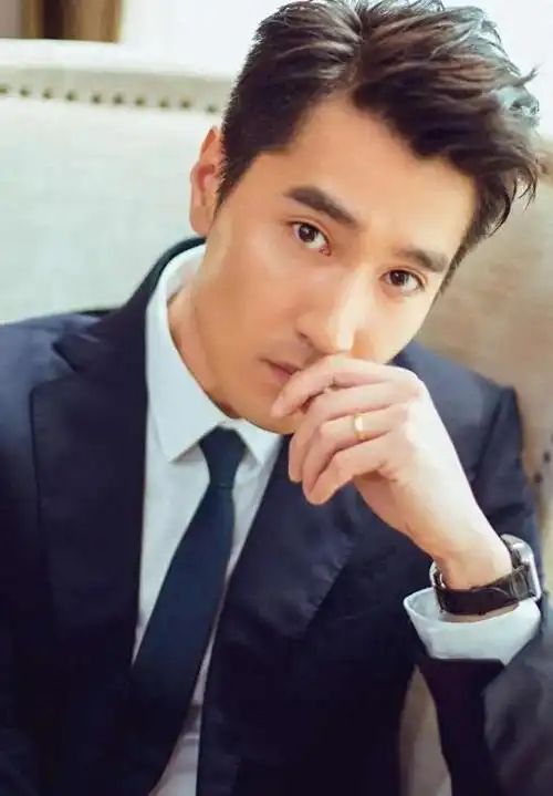 善恶终有报!貌合神离的高圆圆赵又廷,已经活成了一个"笑话"