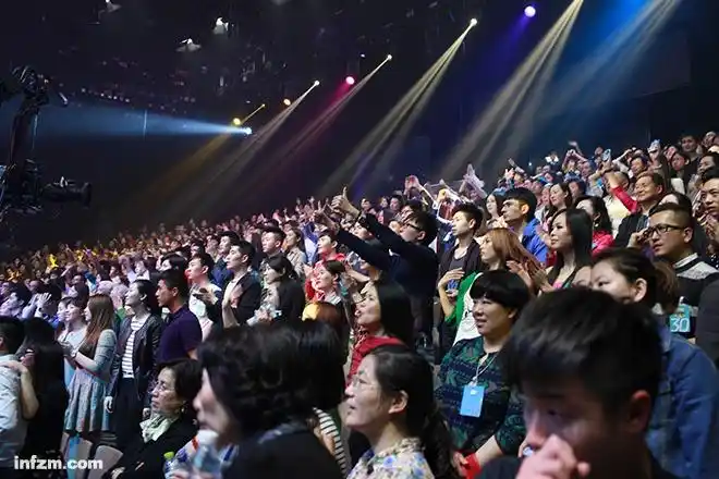 职业观众产业链:五层群头抽成 观众一次拿50元