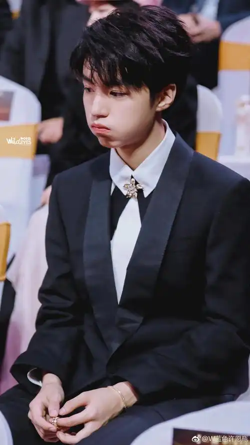 [tfboys][分享]190319 王俊凯小表情多多软萌可爱,众多图片你pick哪一