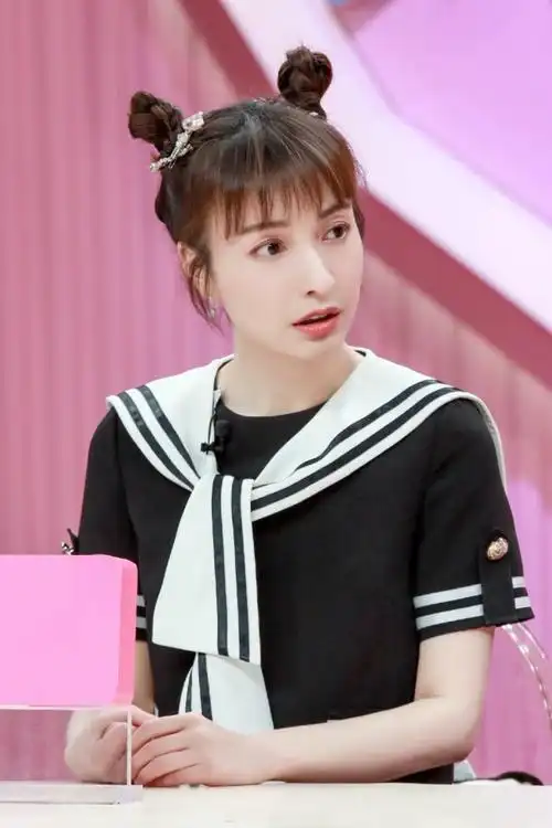 吴昕的新发型至少年轻10岁夏日的清新发型可以学她