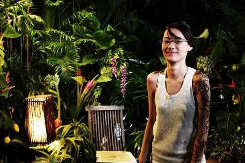 彼岸花, 刺青>剧照,梁洛施