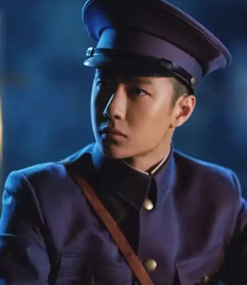 王一博演的蒋先云全是好评,连导演也夸赞,是成熟的演员