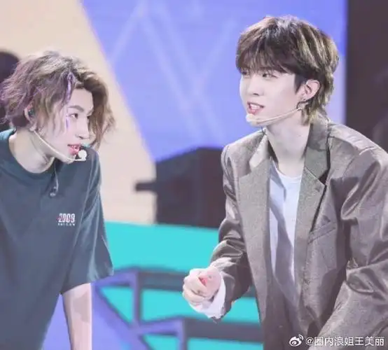 小鬼说抓大鹅是抓范丞丞##小鬼直播又cue范丞丞了