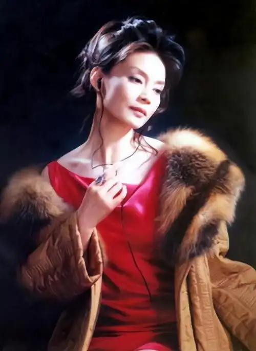 67岁潘虹无儿女(潘虹28岁爆红66岁无儿无女)(28)