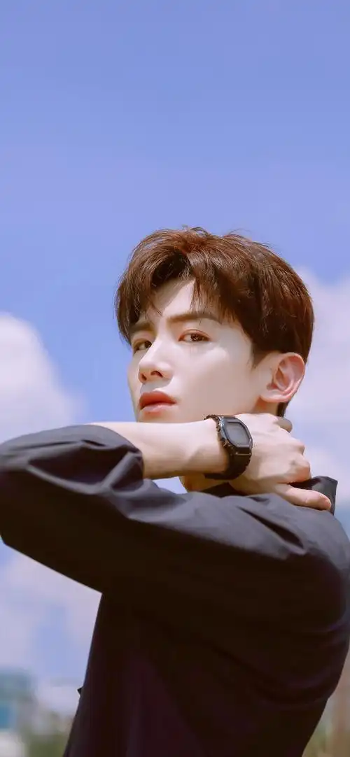 最新白敬亭潮流时尚适合女生手机壁纸