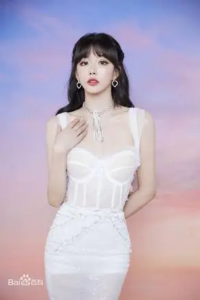 内地女歌手孔雪儿