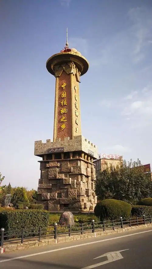 这里距离叶城也就几十公里了,出发新疆最后一站～叶城县