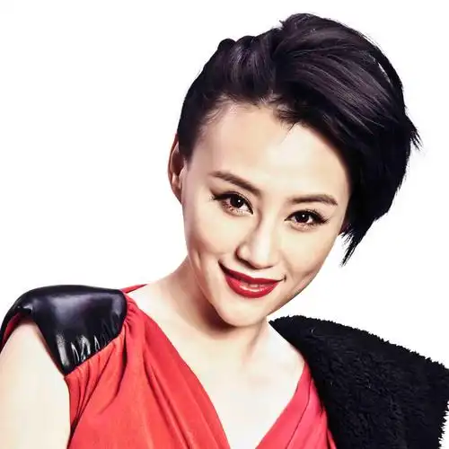 1980年12月12出生地区:中国江苏徐州[28]介绍:谢紫彬,中国大陆女演员