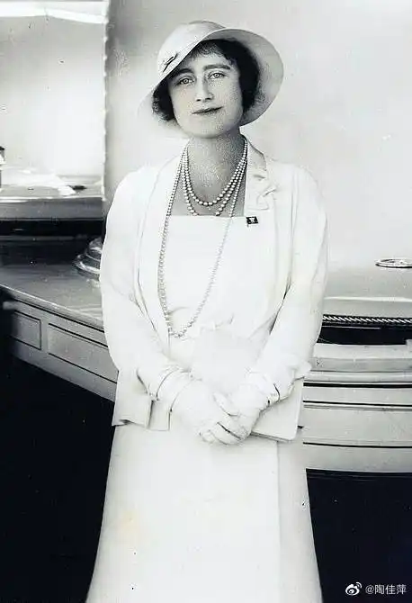 伊丽莎白·鲍斯-莱昂