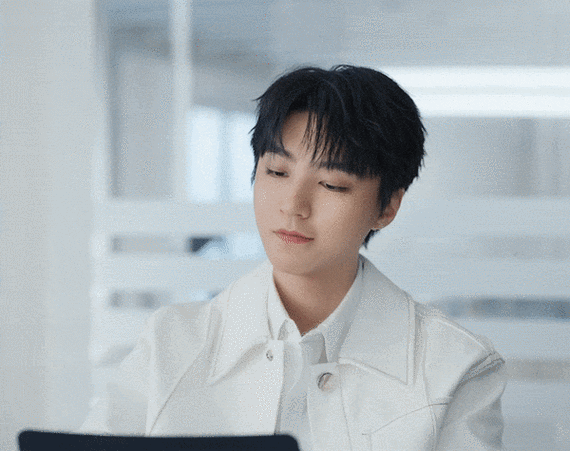 王俊凯问什么是ai搜索#拜托,这个打工人必备神器我为什么没有早点