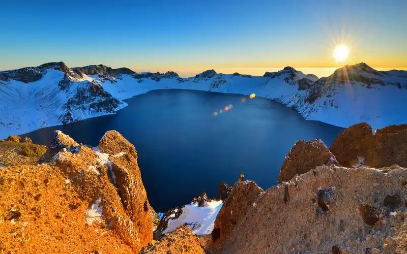 长白山天池冬季风光