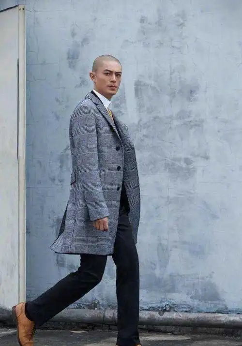 吴亦凡演唐僧时候的光头造型好评如潮.