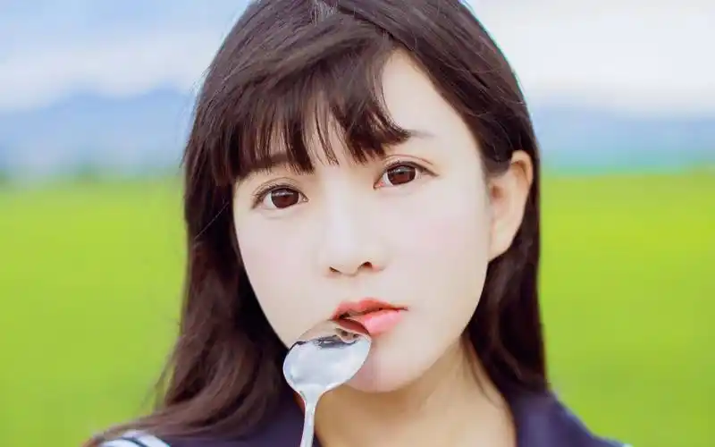 美女壁纸 水手制服少女户外清新写真图片壁纸 (5/ 15) 2017-09-21 11