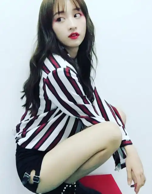 snh48黄婷婷清新灵动写真图片56