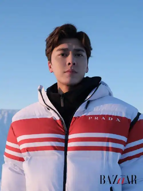 一人一张明星年度神图#对于@李易峰这种人间宝藏来说别说一张神图