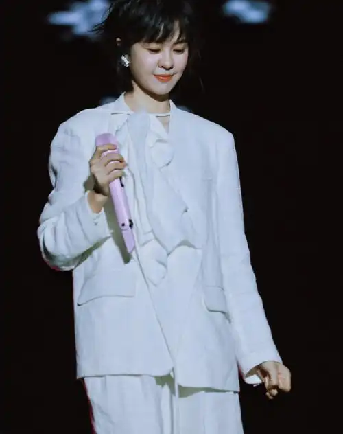 听live听郁可唯##郁可唯终身浪漫的开始巡演##微博演出季