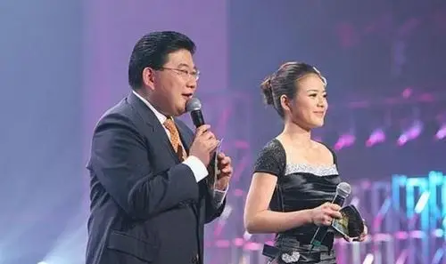被誉为"上海第一主持人"的他,为何人缘太差,遭到金星的唾骂?