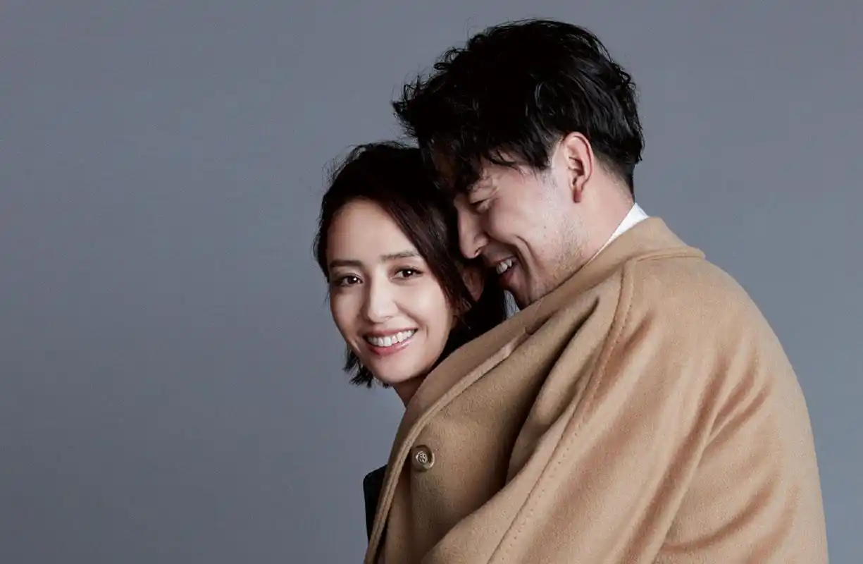 佟丽娅雷佳音甜蜜养眼时尚写真图片