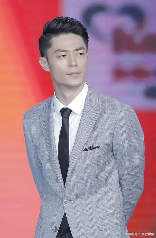 霍建华返台拍戏携手双金影后谢盈萱出演刘若英新剧