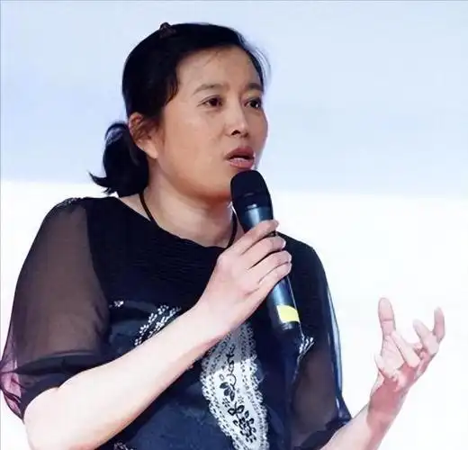 丁嘉丽:我这辈子最后悔的选择,就是捧红孙红雷他这个"白眼狼"