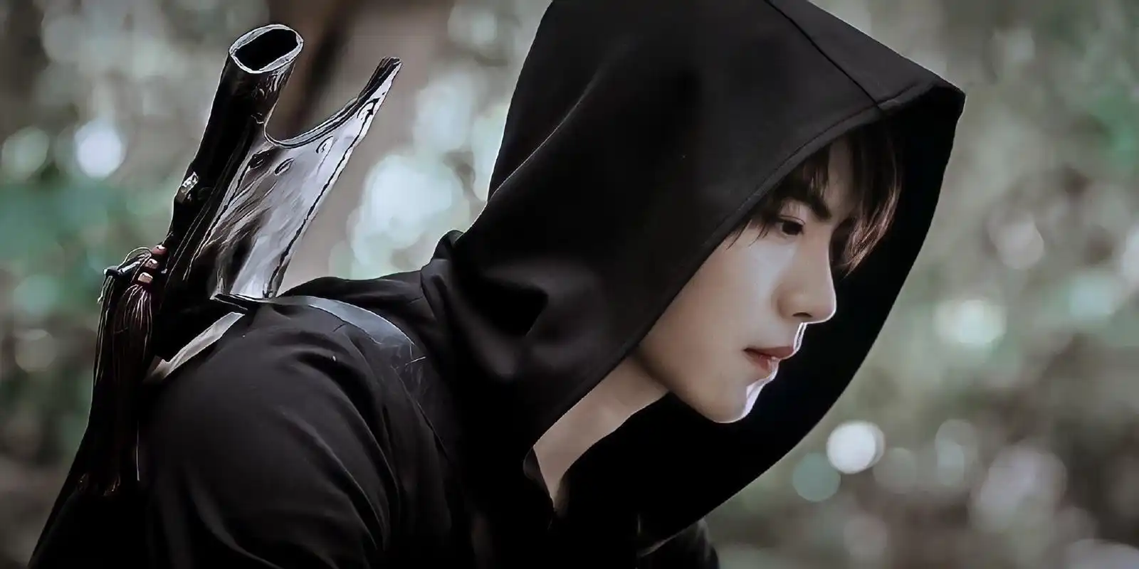 张起灵绝了 气质清冷疏离 打戏也干净利落  这版的小哥再也不是背景板