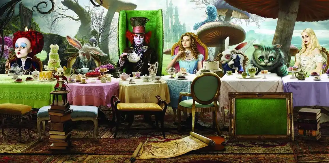 至真至幻绮丽的梦幻异化的童话爱丽丝梦游仙境小影评