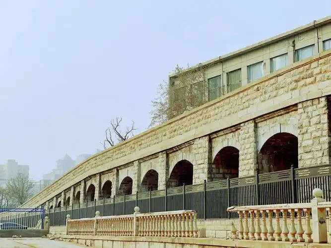 去看了石家庄百年历史上有代表性的四件套:16615 大石桥26615