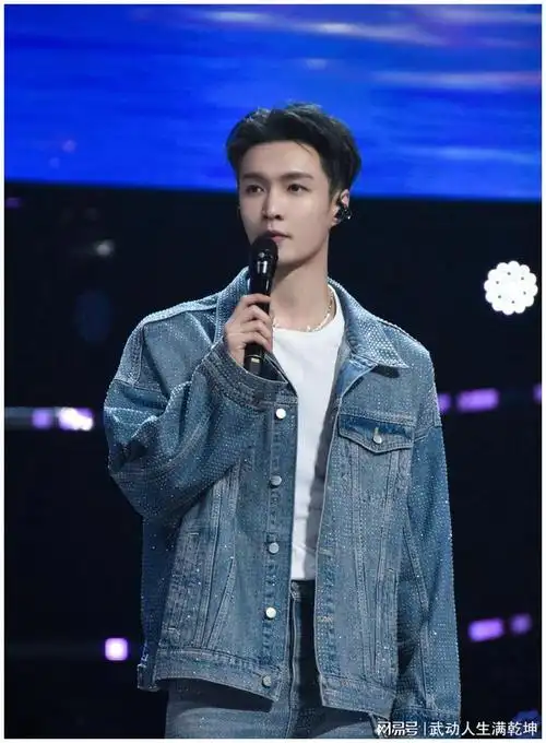 内娱新女团官宣,团名张艺兴味十足,他向全产业链闭环又进一步