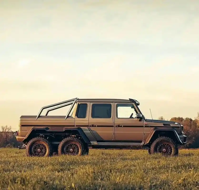 奔驰g63  6×6#帅就完事了 #拍车仪式感 #汽车摄影  - 抖音