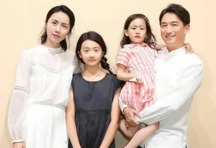 回顾好爸爸黄磊半个娱乐圈的老师与孙莉从校园走到如今