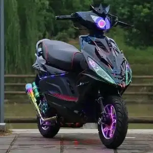 新款鬼火摩托车爆改踏板白幽灵暴走125cc燃油代步车省油助力