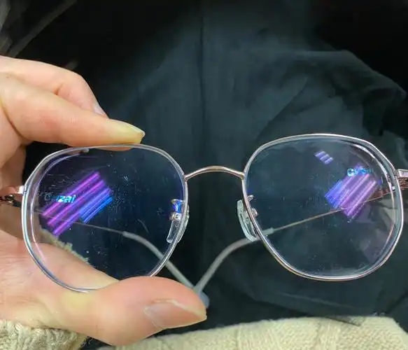 crizal镜片真的很耐磨