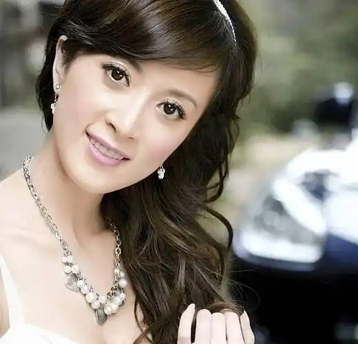 45岁金巧巧:我长得洋气演不了农村人,形象崩塌,还被巩俐打脸_角色