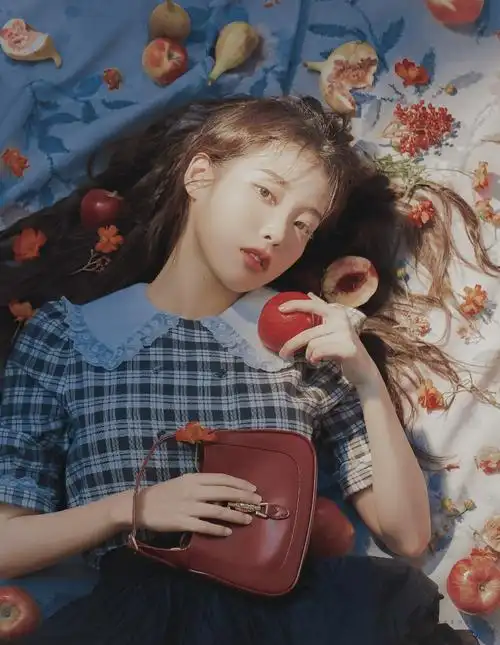 iu 李知恩 cr:雪漫上眉头