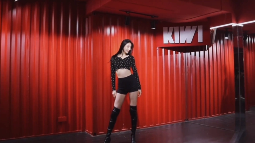 张俪跳舞好撩人啊