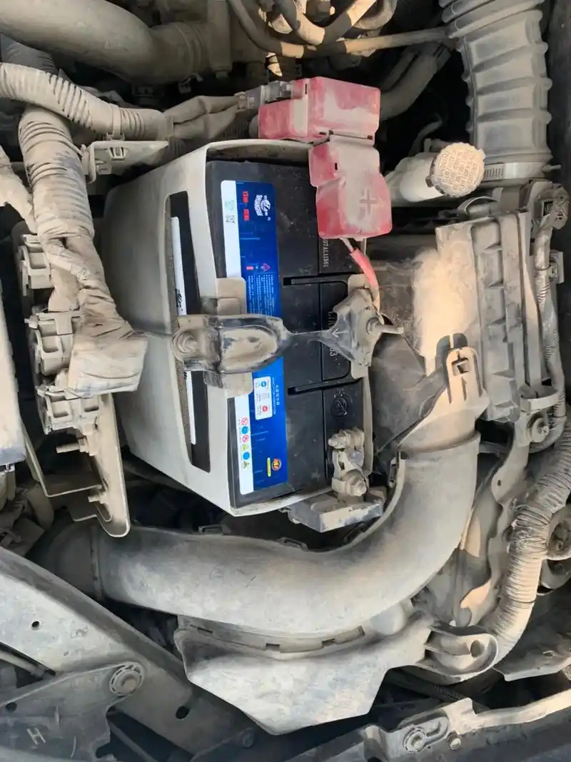 汽车电瓶安装#汽车电瓶#蓄电池 - 抖音