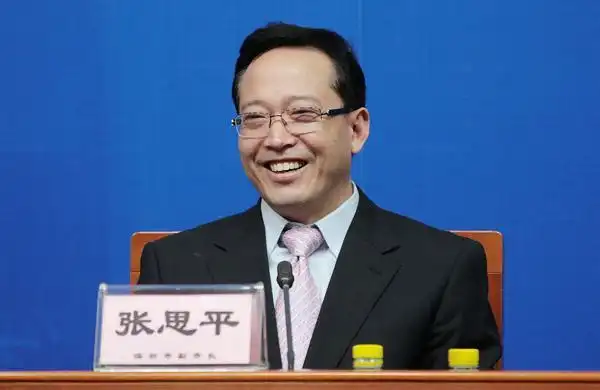 深圳市委常委张思平到龄卸任曾是海南设省初期改革智囊