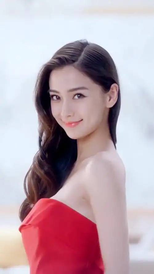 杨颖 面容精致,时尚潮流,这也太美了. #angelababy 海天使造型