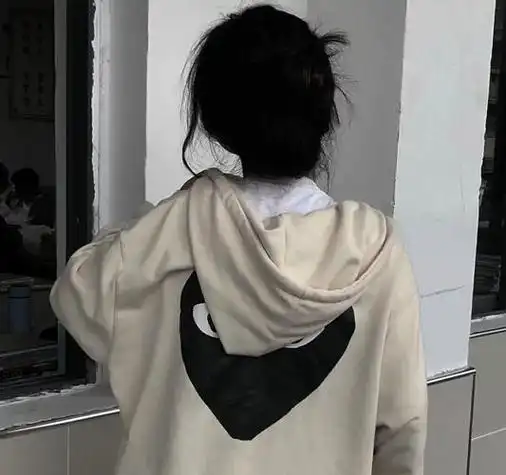 女生头像ins高级质感不露脸戴帽子 女生头像图片大全 -【爱个性】