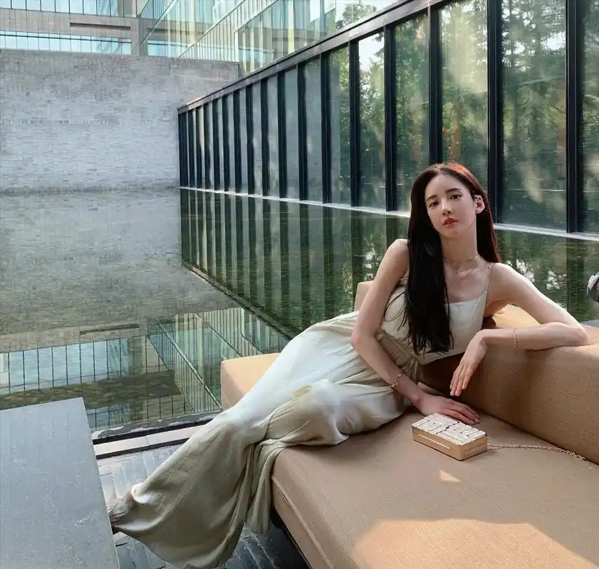 "塑料美人"潘南奎,花十亿整成baby,情史混乱插足闺蜜感情?