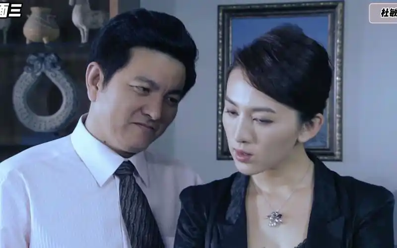 杜敏赫:美丽性感,女人味十足