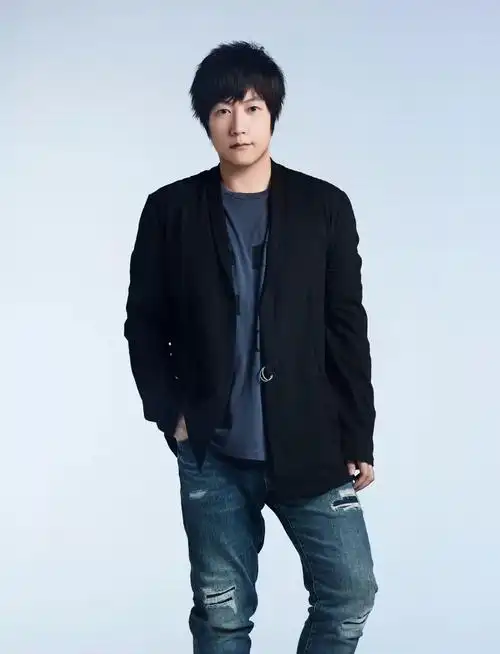 品冠阿信新歌《不如我们今天见》感慨悲欢离合_音乐_爱特豆