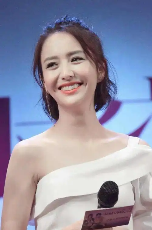 中国十大酒窝美女明星