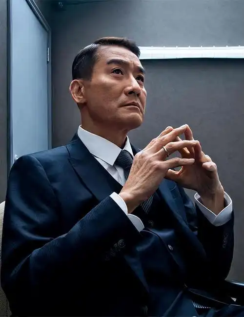 回顾演员梁家辉我这辈子最正确的决定就是娶了一个平凡的妻子