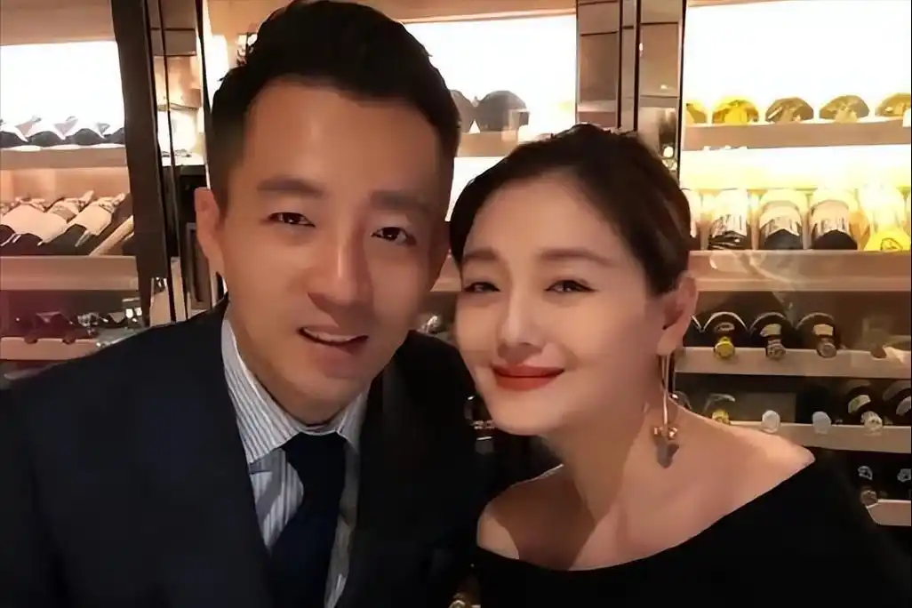 和大s分手后,周渝民在节目中控诉:听到她高跟鞋的声音我会颤抖