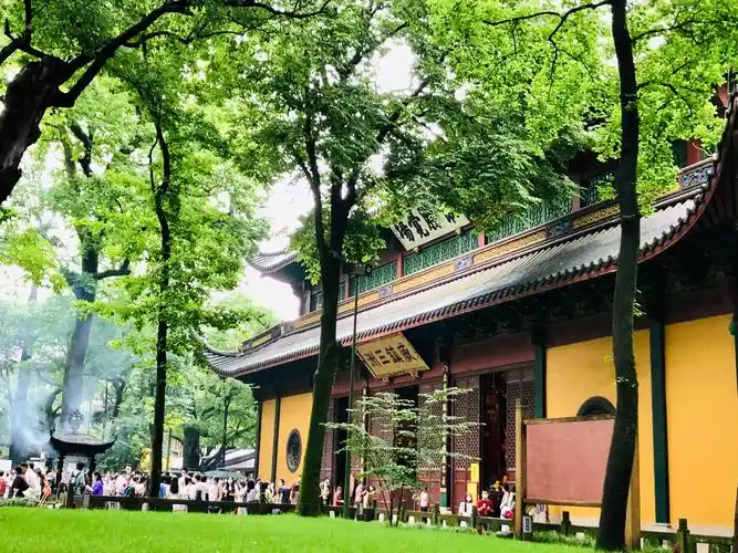 景色宜人的灵隐寺